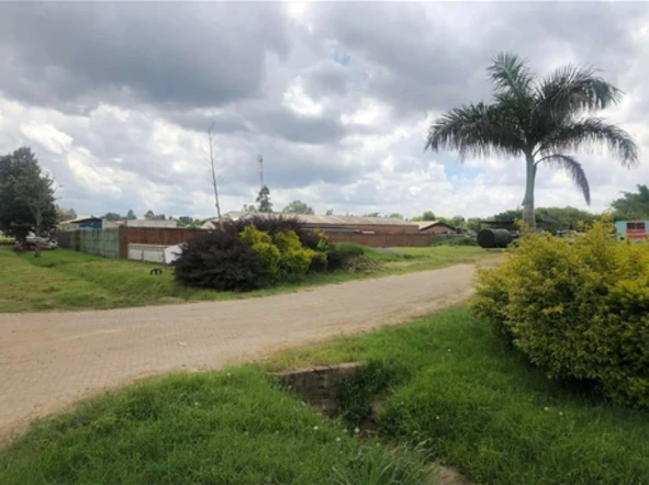 Commercial & Industrial Land