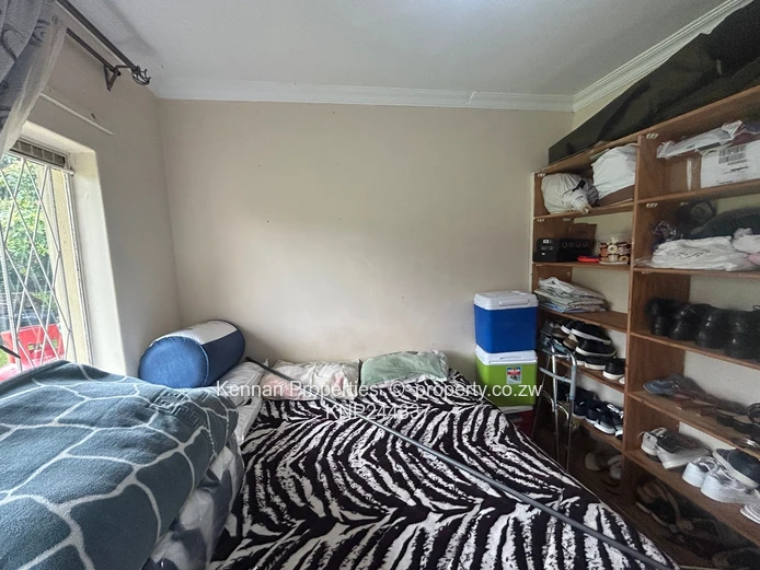 Neat 4 Bedroom Family Home on Spacious Stand (Sole Mandate)