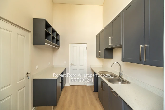 Modern 3 bed cluster home in Newlands