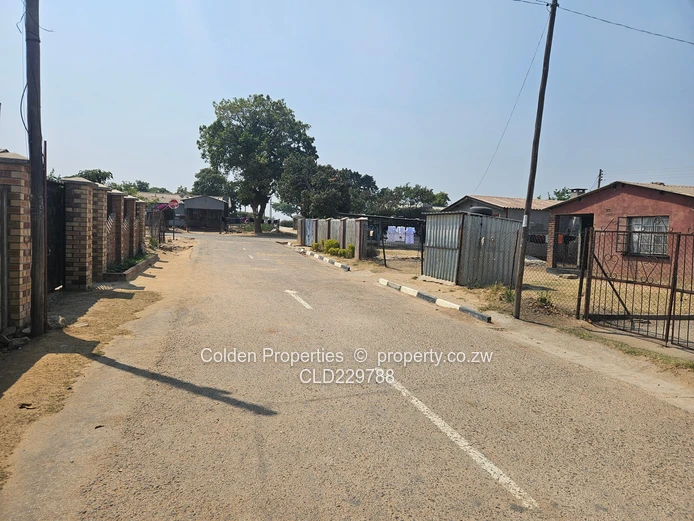 Neat 4-Bed Starter Home in Central Marondera - Gated Yard (Sole Mandate)