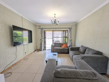 2 Bedroom Garden Flat