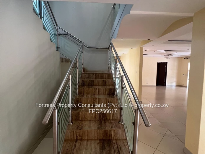 Glen Lorne 5-Bed Home with Borehole & Jacuzzi