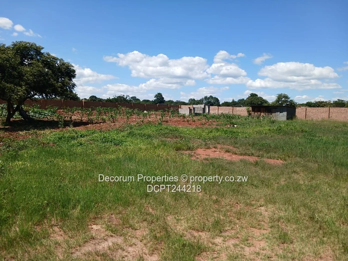 For Sale: 4000m² Residential Stand in Greendale, Letombo