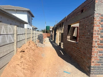 3 Bedroom Flat & Apartment