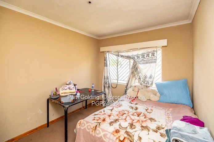 Neat cosy house for sale