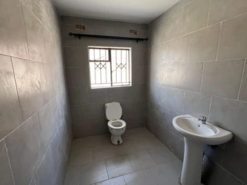 3 Bedroom Garden Flat