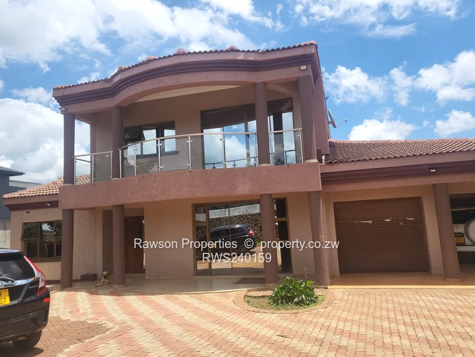 Luxury living in Gletwin!