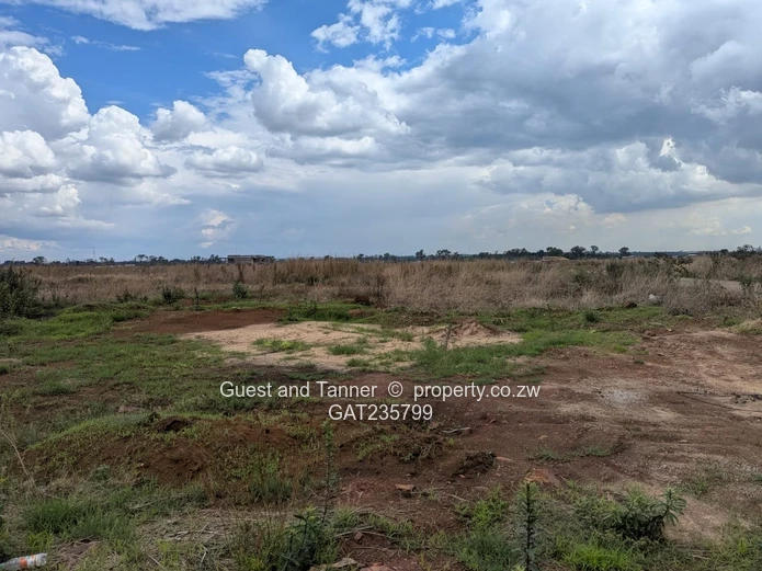 Fully Serviced Vacant Residential Corner Stand in Pomona City for Sale - Ready for Title!