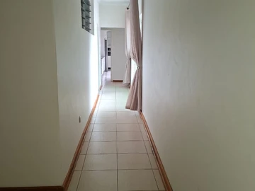 6 Bedroom House