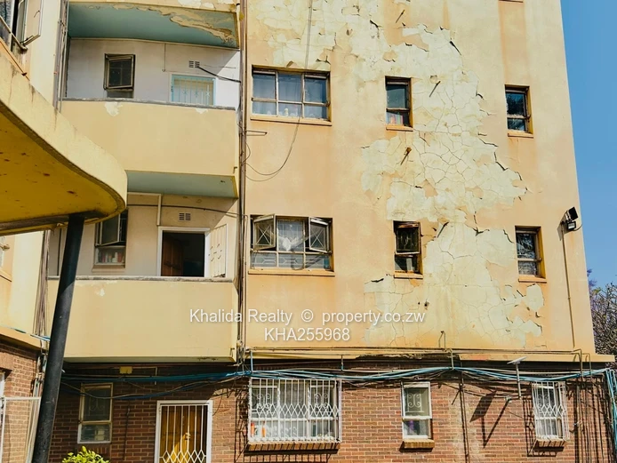 Avenues 2 bed apartment for sale  (Sole Mandate)
