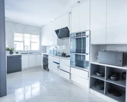 Modern, Upmarket Townhouse For Sale.
