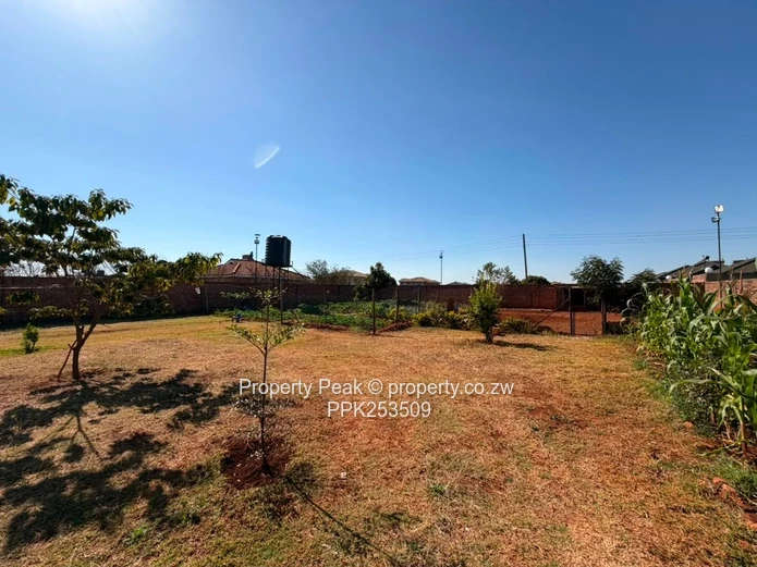 Beautiful Mount Pleasant Heights: 4-Bed with Borehole & Solar
