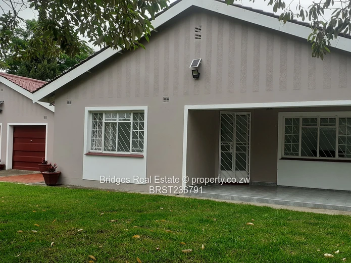 4 bed house to behold and live in ! 