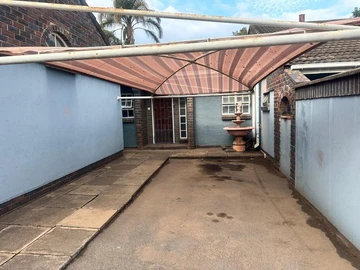 3 Bedroom Garden Flat