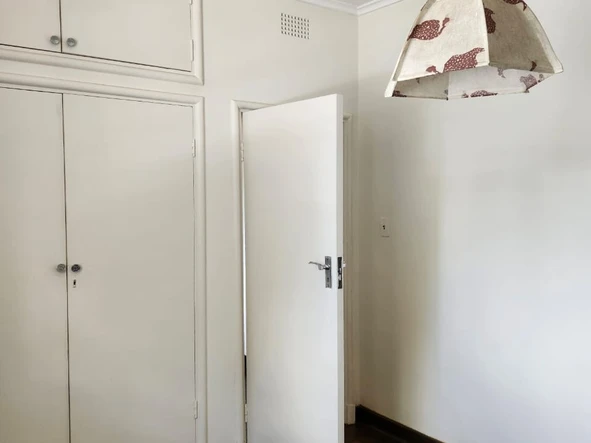 3 Bedroom Flat & Apartment