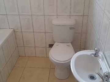 3 Bedroom Flat & Apartment