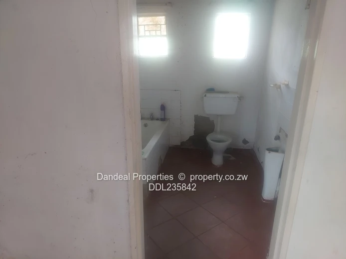 Near Hukuru - Gardner Road Plots