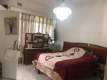 2 Bedroom Flat & Apartment