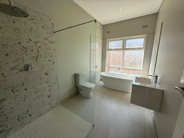 5 Unit Townhouse Complex