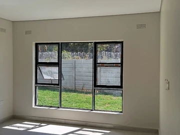 2 Bedroom Flat & Apartment