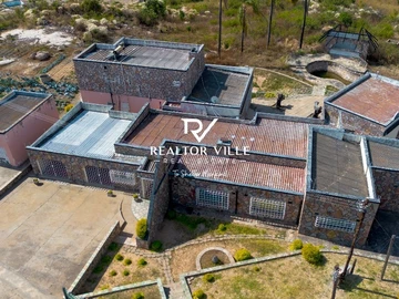 Farm & Agricultural Land