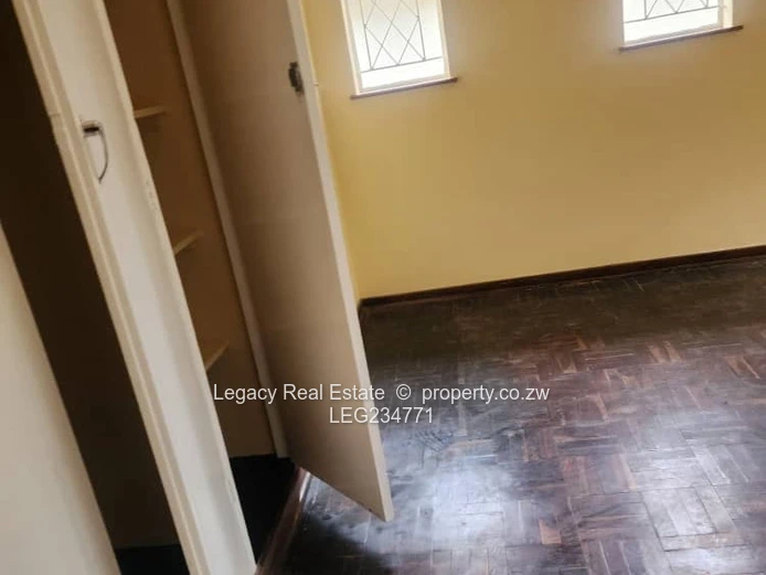 Greendale House to Let – Spacious Family Living