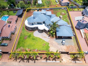6 Bedroom House