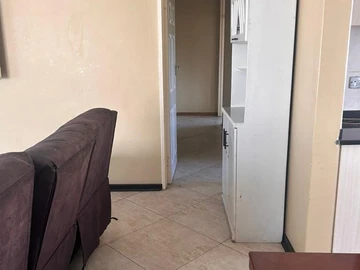 3 Bedroom Flat & Apartment