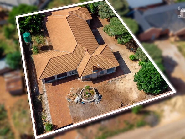5 Bedroom House