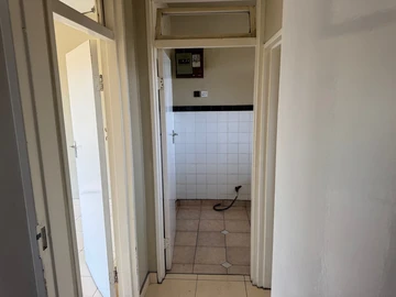 Flat & Apartment