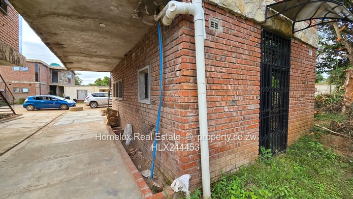 2 Bed Garden Apartment in Marlborough.