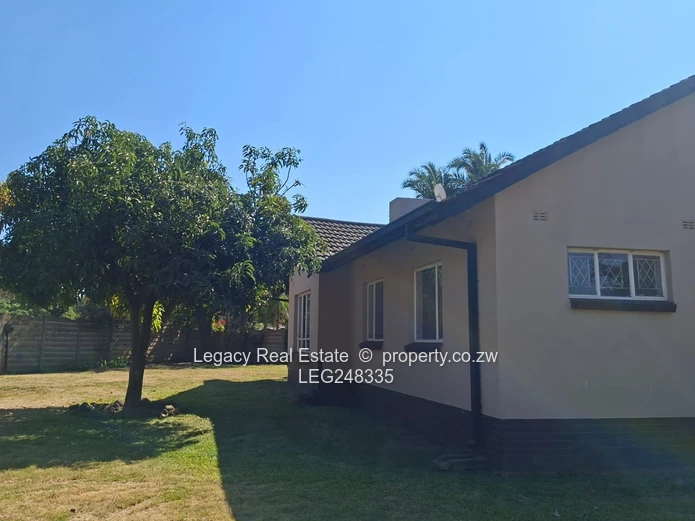 Prime Sunridge Property Along Harare Drive With Cottage Accommodation (Sole Mandate)