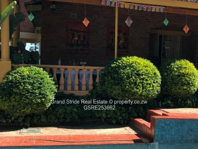 Double Storey Mansion Villa To Let