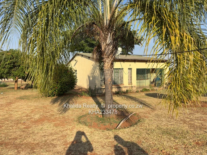 Orange Grove Property for Sale in Chinhoyi Argo-Residential  (Sole Mandate)