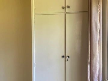 4 Bedroom Flat & Apartment