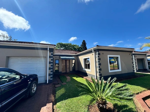 3 Bedroom Flat & Apartment