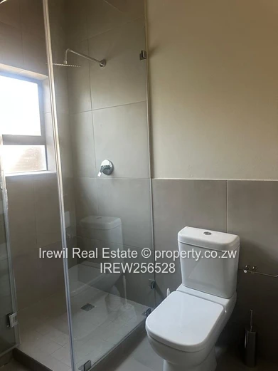 3 Bed Apartment Avondale to Let