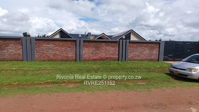 Mount Pleasant Heights: 5-Bed Family Home with Borehole