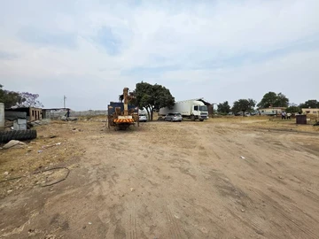 Commercial & Industrial Land