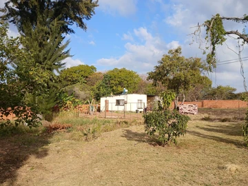 Stand For Sale  With 2 Bed  Cottage On Expansive Lot In Burnside, Bulawayo