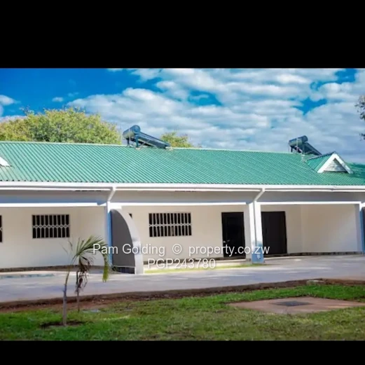 Townhouse Cluster Victoria Falls