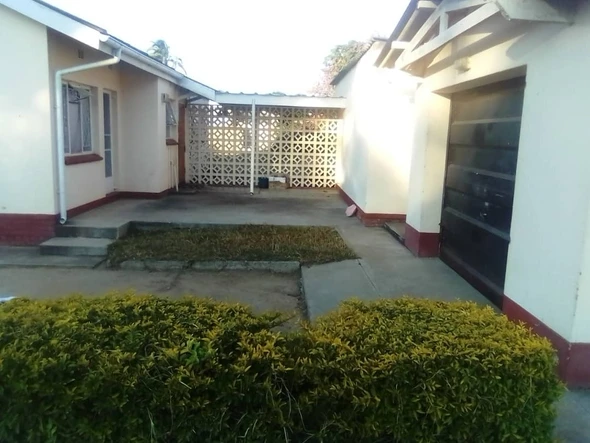 6 Bedroom House