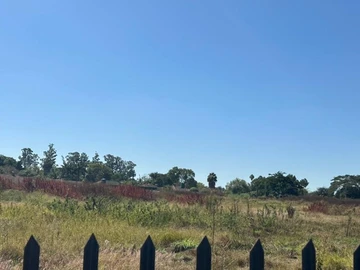 Commercial & Industrial Land