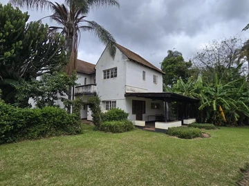 6 Bedroom House