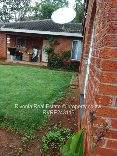 Charming 2-Bed Brick Cottage in Westgate - Borehole