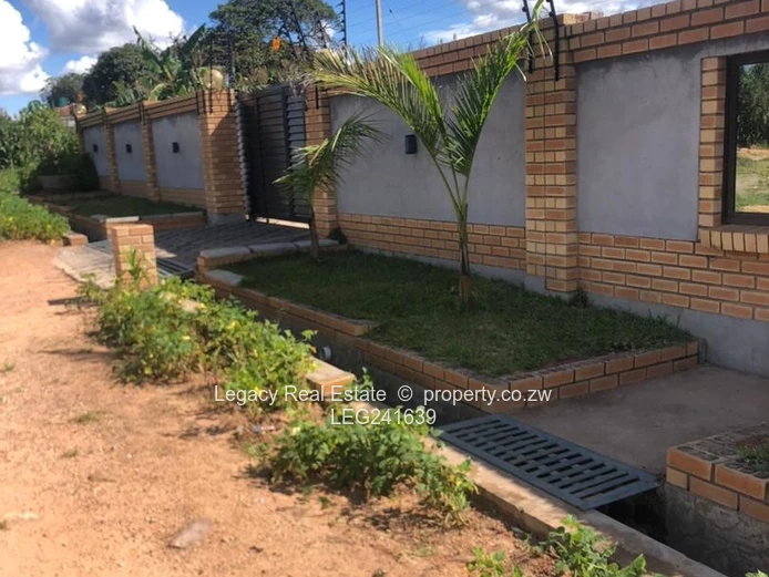 Prime Location: Crowhill Cleverhill Property with Title Deed