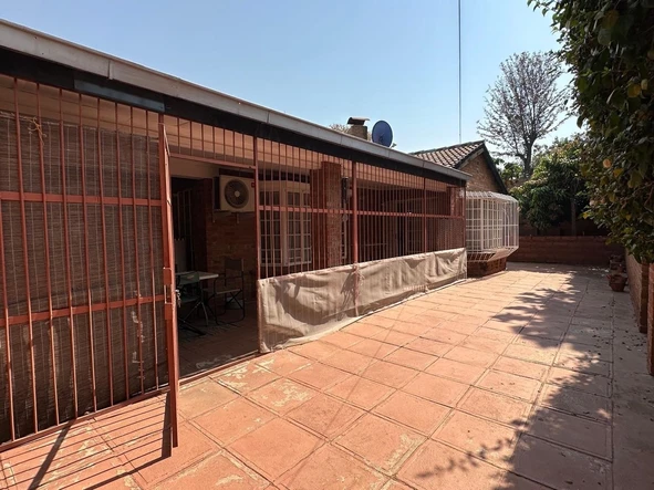 3 Bedroom Garden Flat