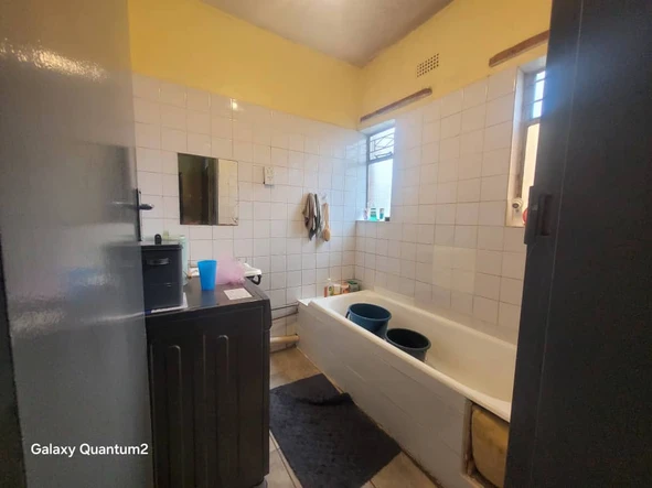 3 Bedroom Flat & Apartment