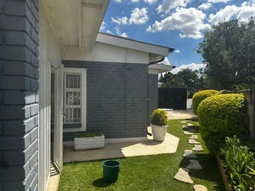3 Bedroom Garden Flat