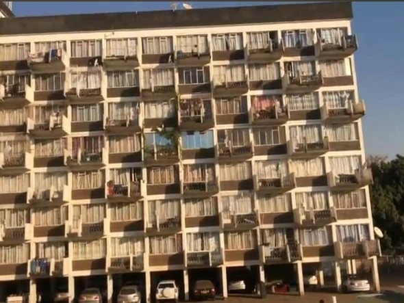 Flat & Apartment